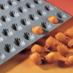 Moule en silicone 20 mini-madeleines - DE BUYER