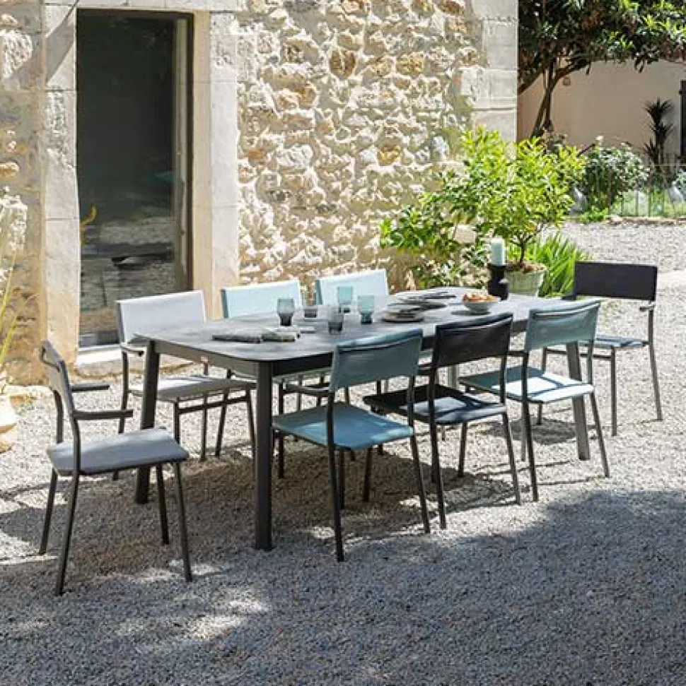 Table extensible HPL pour l'extérieur 8 à 10 personnes - Oron - LAFUMA